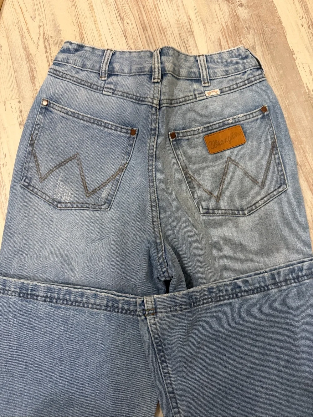 Billabong Wrangler Women's Blue Denim Patchwork Flared Jeans Pockets 27 - Picture 11 of 12